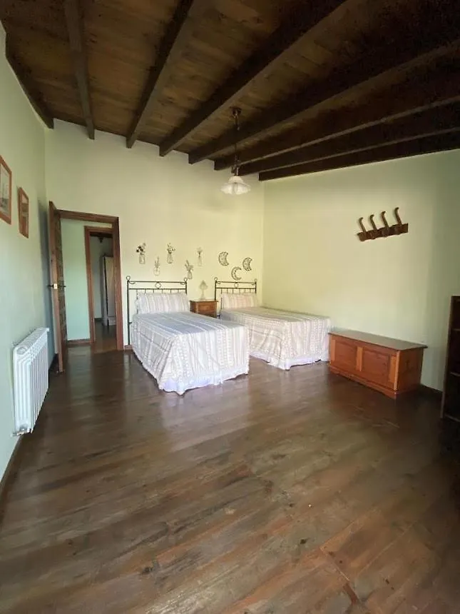 Espaciosa Y Elegante Casa Rural En Los Marines 0*,