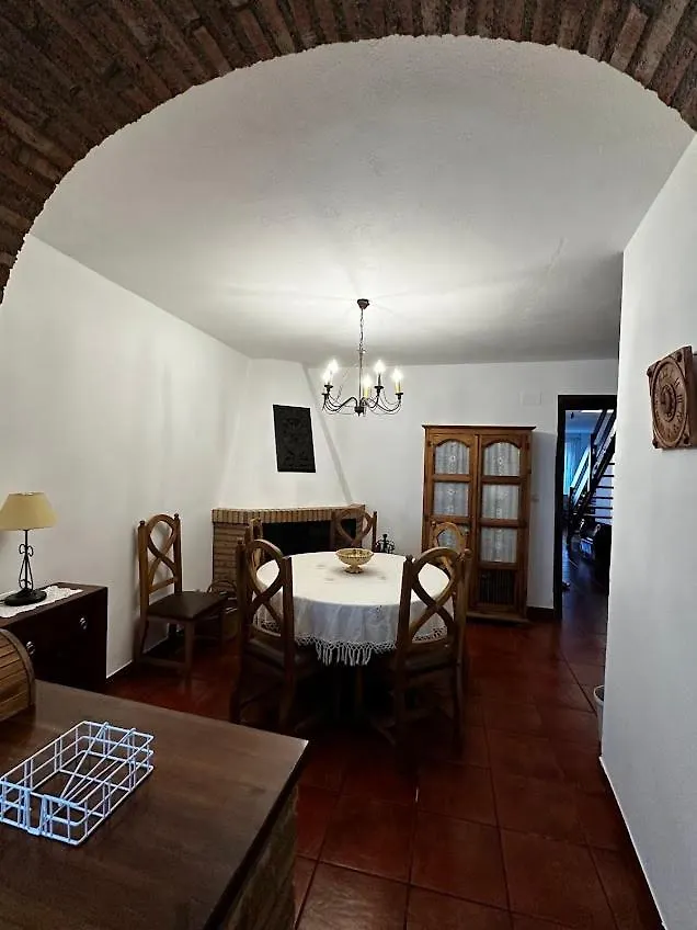 Espaciosa Y Elegante Casa Rural En Los Marines Spain